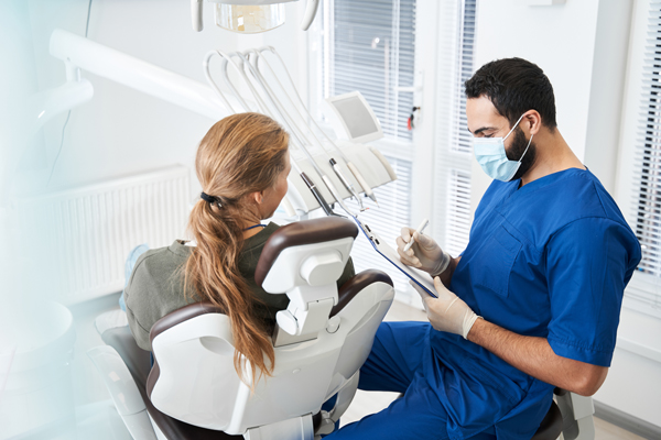 Practical Care Tips Following Cosmetic Dentistry Procedures