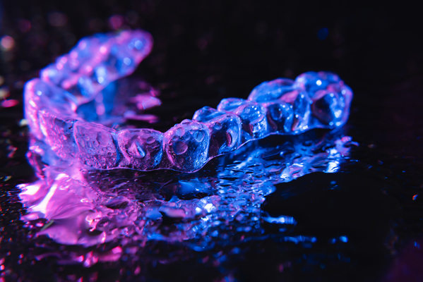 How Invisalign Can Improve Oral Health
